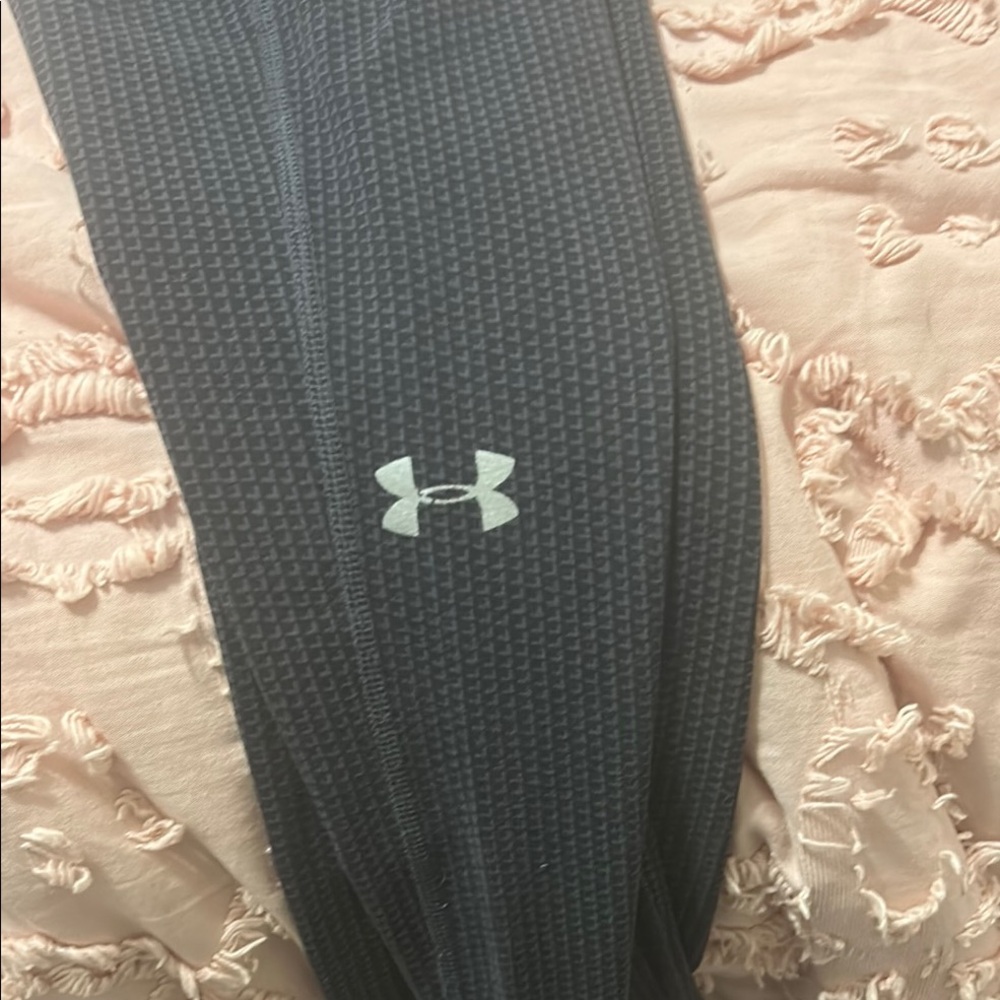 Under Armour Black Leggings for Active Comfort -waffle design Size XS - Picture 5 of 6
